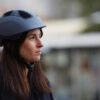 کلاه ایمنی دوچرخه سواری شهری آبی