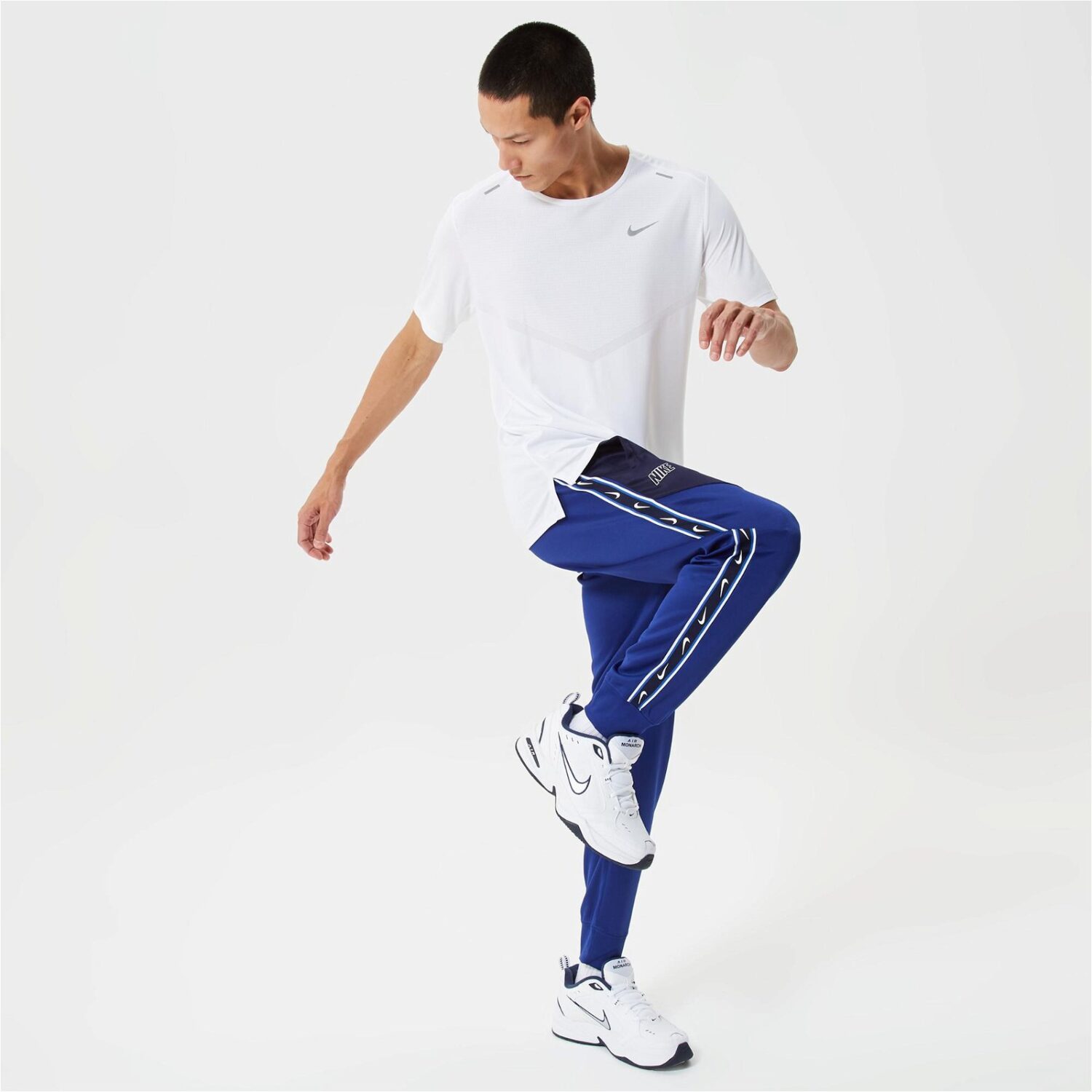 تیشرت مردانه نایکی Dri-FIT Rise 365 - سفید