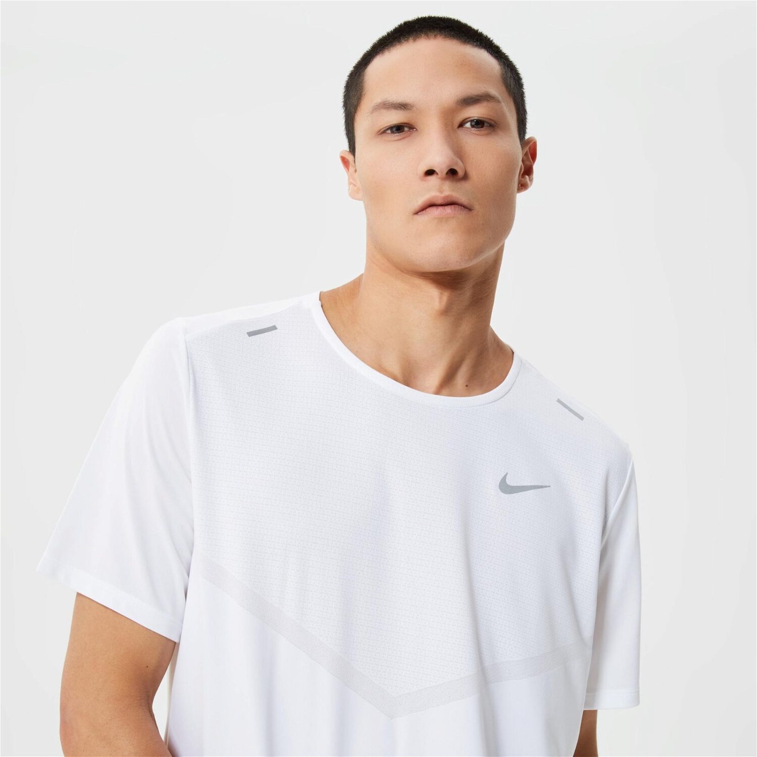 تیشرت مردانه نایکی Dri-FIT Rise 365 - سفید