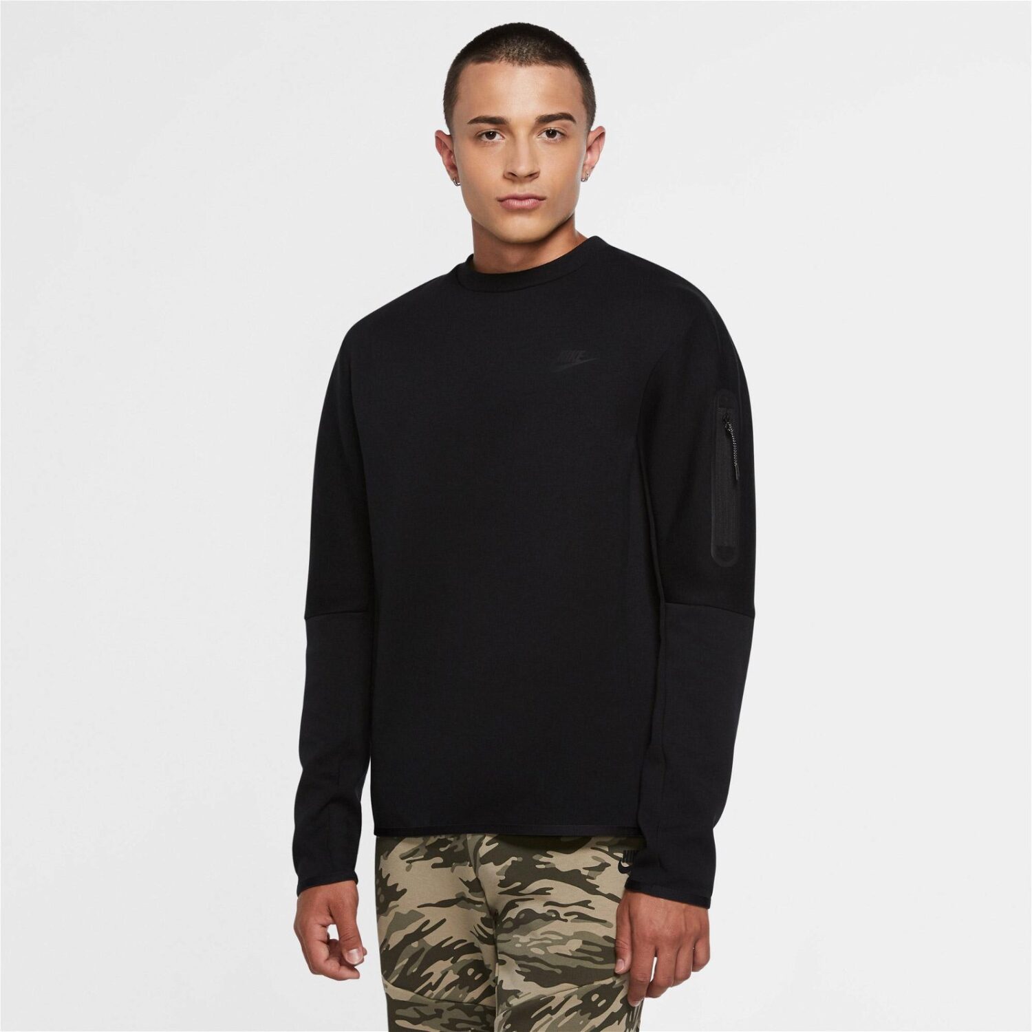 سویشرت مردانه نایک Sportswear Essential Tech Fleece Cr - مشکی