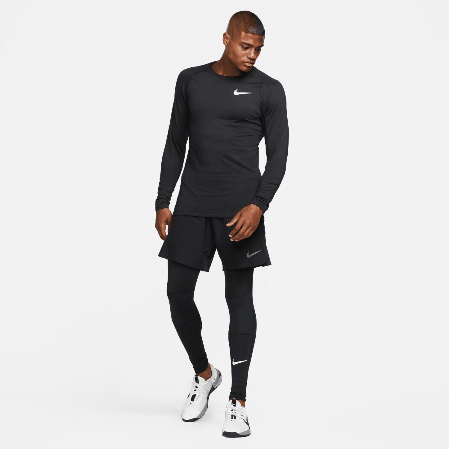 نیشرت لایه اول مردانه نایکی Pro Top Warm Crew - مشکی
