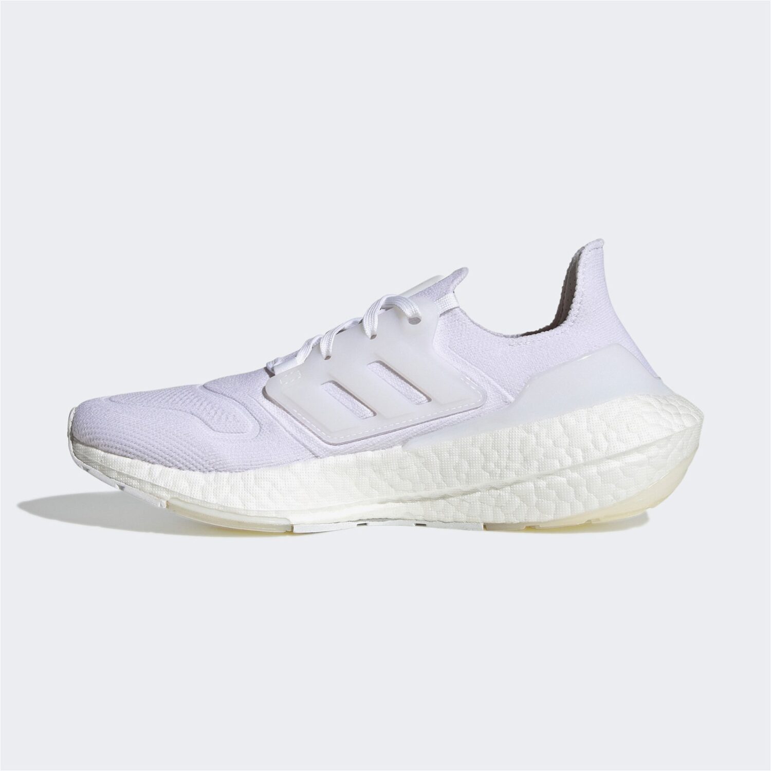 اسنیکر آدیداس زنانه Ultraboost 22 W - سفید